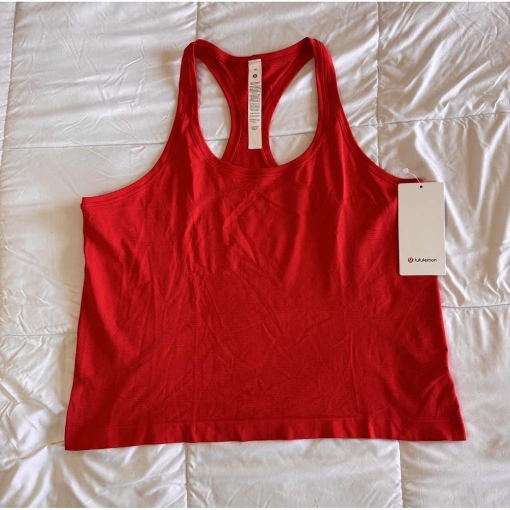 New Lululemon Swiftly Tech Racerback Tank 2.0 Race Size 14 True Red Waist Length